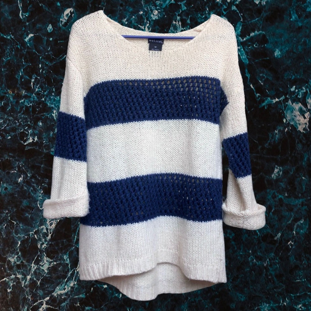 Wet Seal Two-Toned Cream/Navy Blue Crotchet Oversized Sweater
